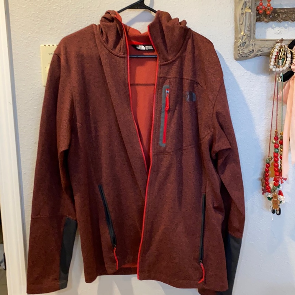 Men’s hooded north face